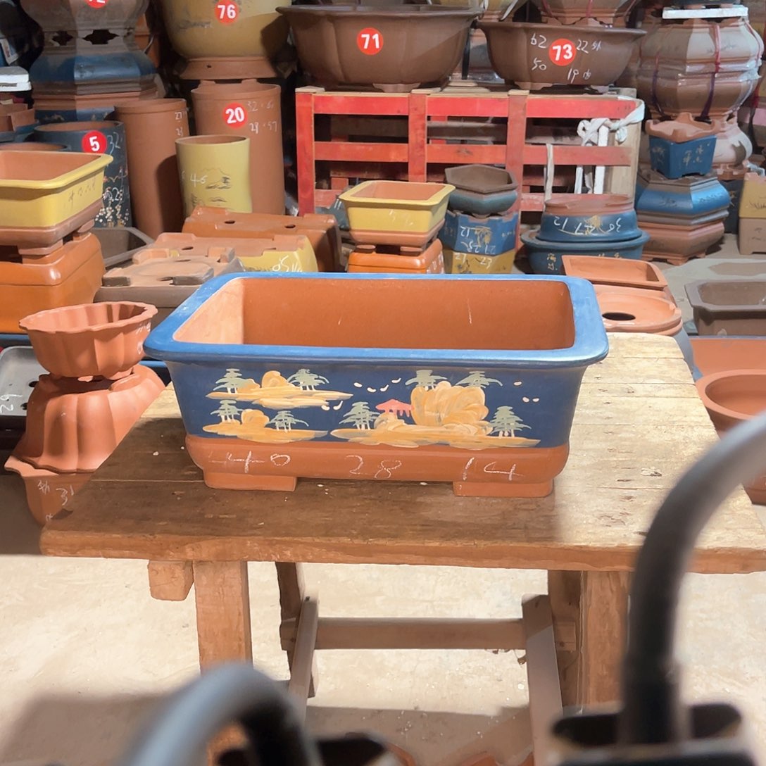 紫砂花盆长方盆一个