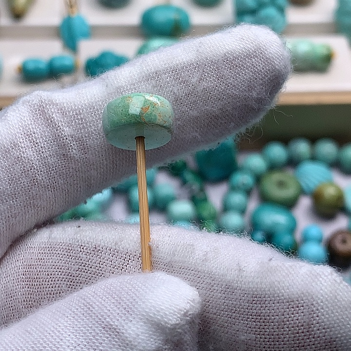 绿松石未镶嵌珠宝奇石直径11.7精品直切