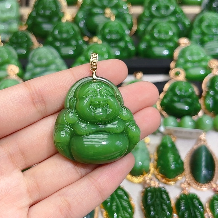 和田玉（碧玉）18K金镶嵌颈饰