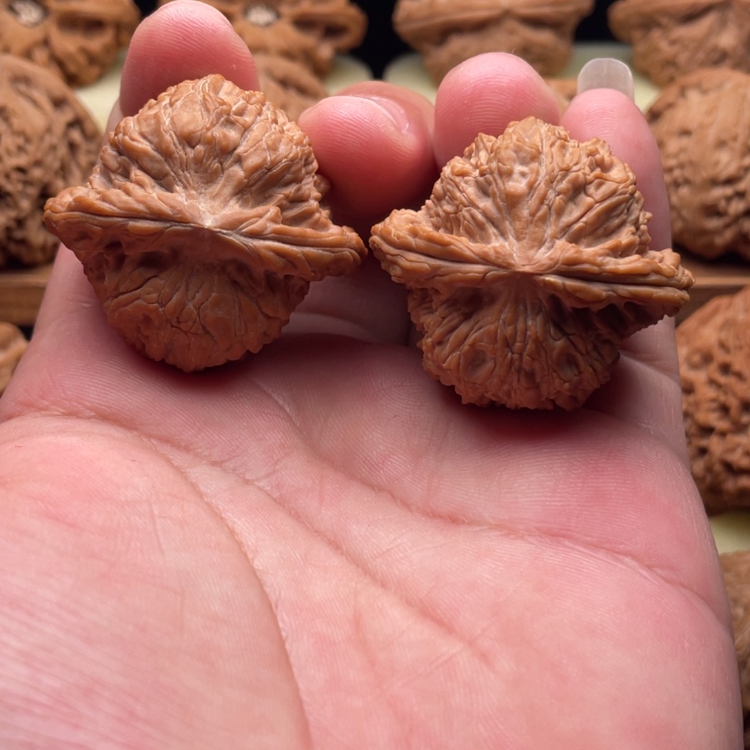 文玩核桃吊坠39+精品野生小众