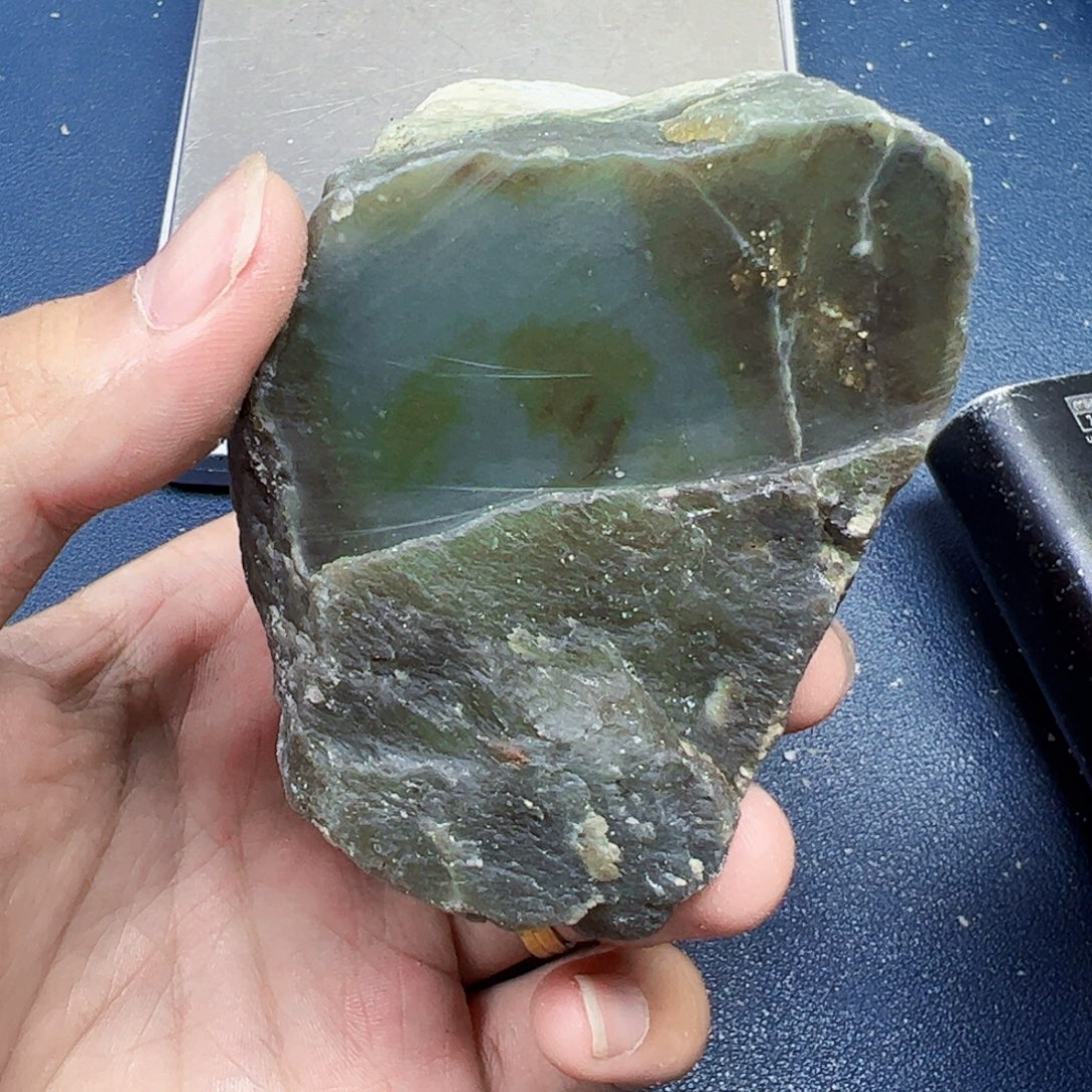 和田玉未镶嵌珠宝半成品