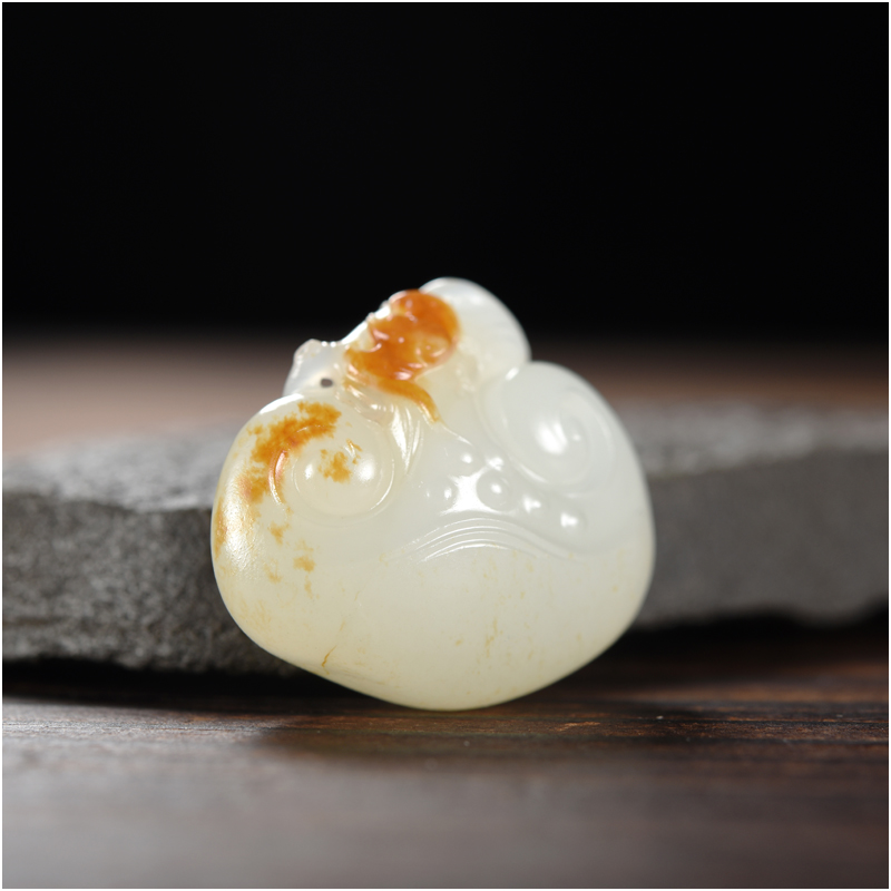 玉石缘【如意10g】新疆和田玉籽料独籽白玉红皮大师作品吊坠挂件