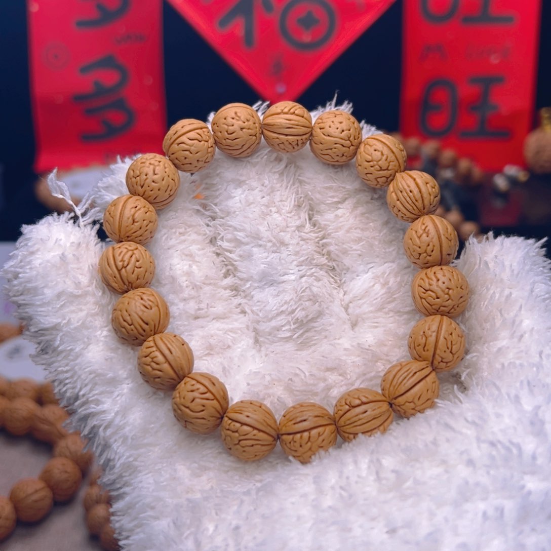 桃核手串1.3野生小肌肉