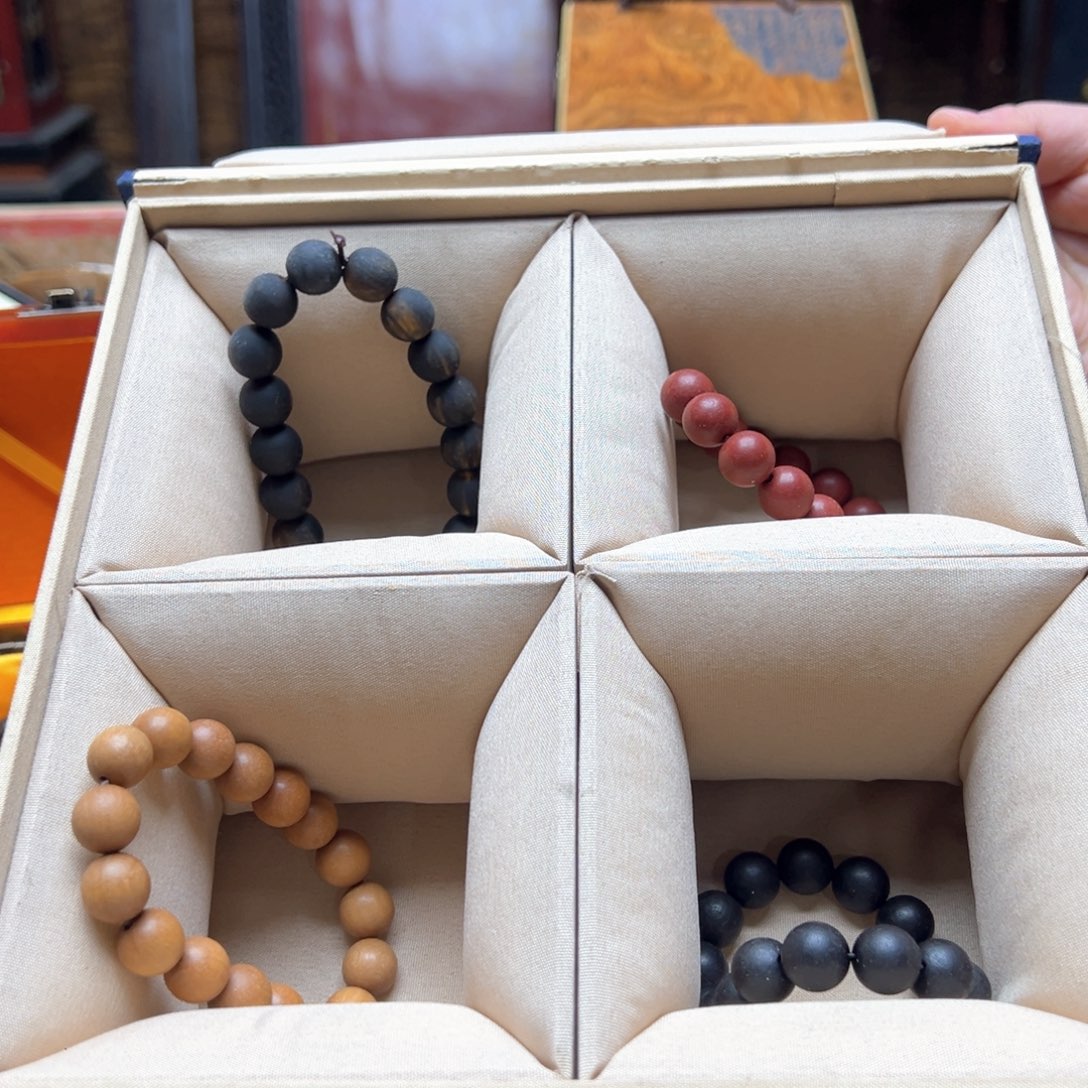 大叶紫檀（黑酸枝木类）