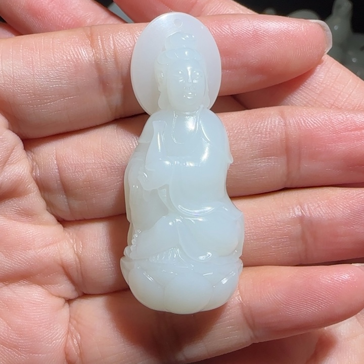 和田玉颈饰未镶嵌未**段