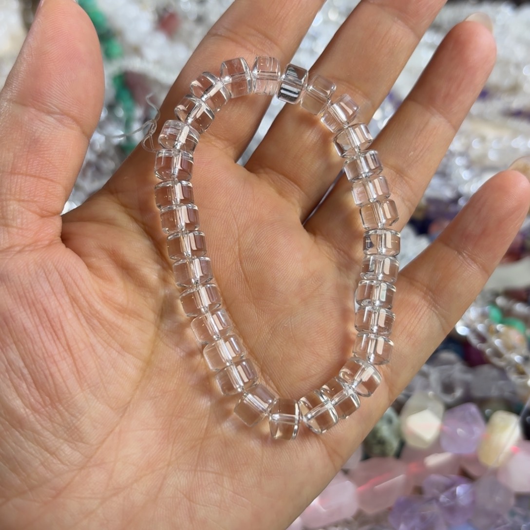 小***i玛瑙/玉髓未镶嵌珠宝半成品