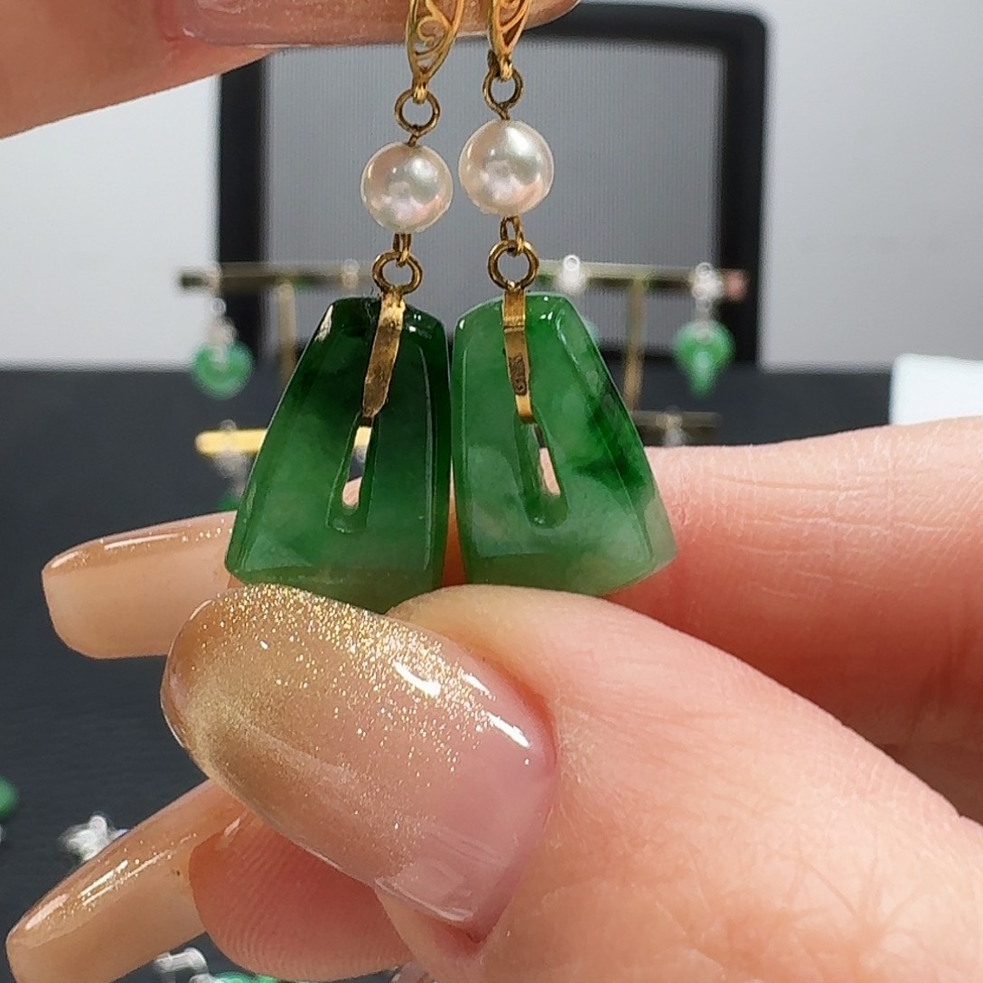 翡翠耳饰18K金镶嵌耳饰