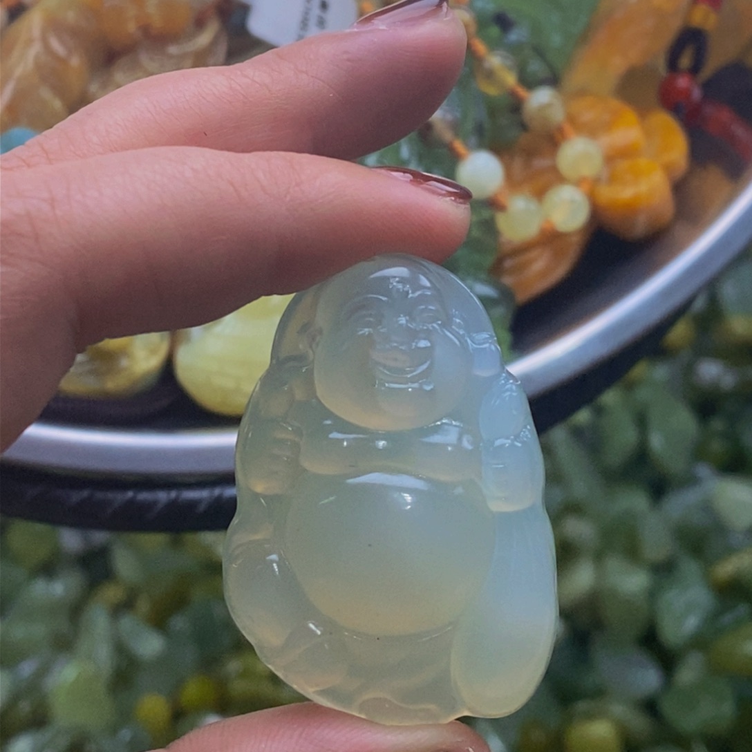 蛇纹石玉颈饰未镶嵌