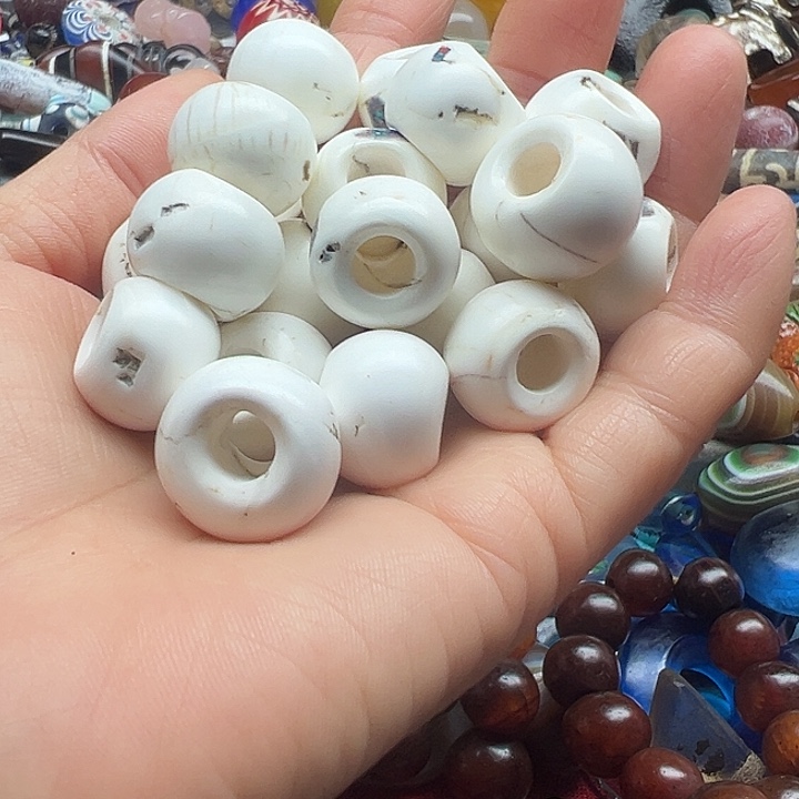 毛***子玛瑙/玉髓未镶嵌颈饰