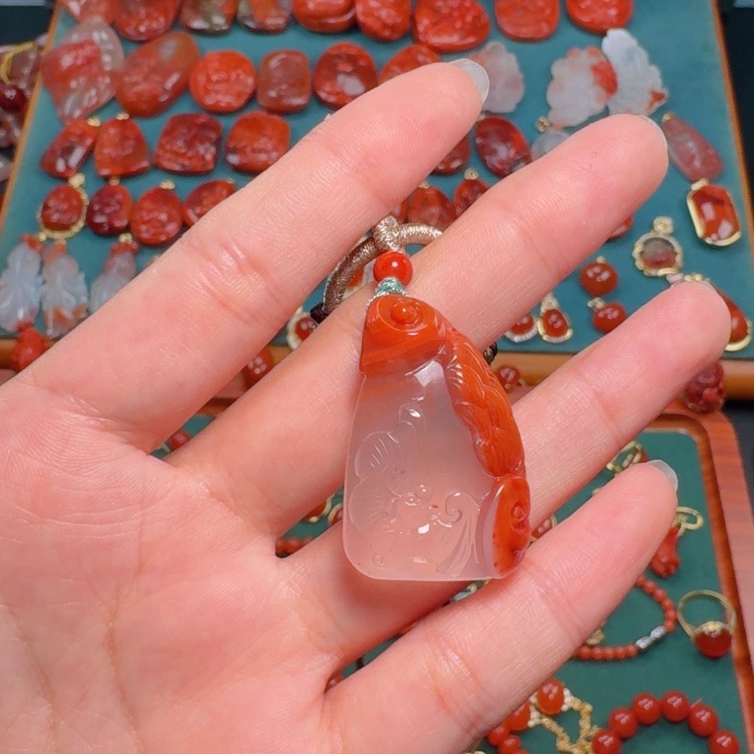 南红玛瑙南红玛瑙未镶嵌