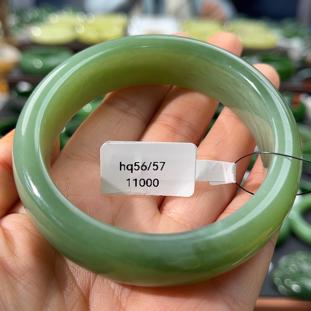 和田玉（碧玉）手镯未镶嵌