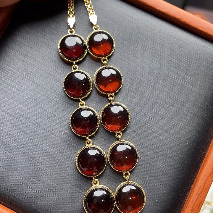 琥珀银S925镶嵌手链颜色多样性发其一