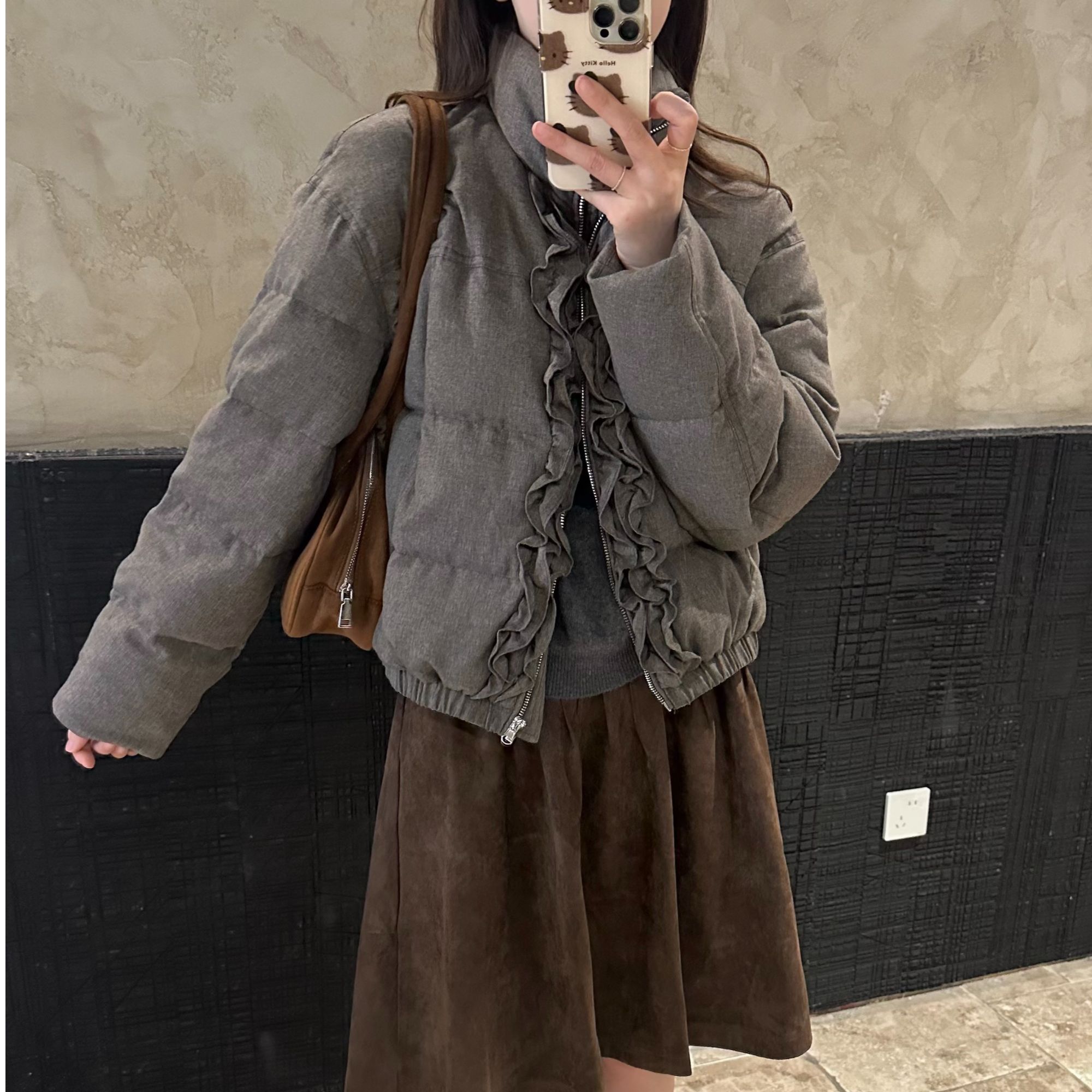 女人阁（羽绒9681）欧货潮牌时尚回耳边休闲百搭羽绒服
