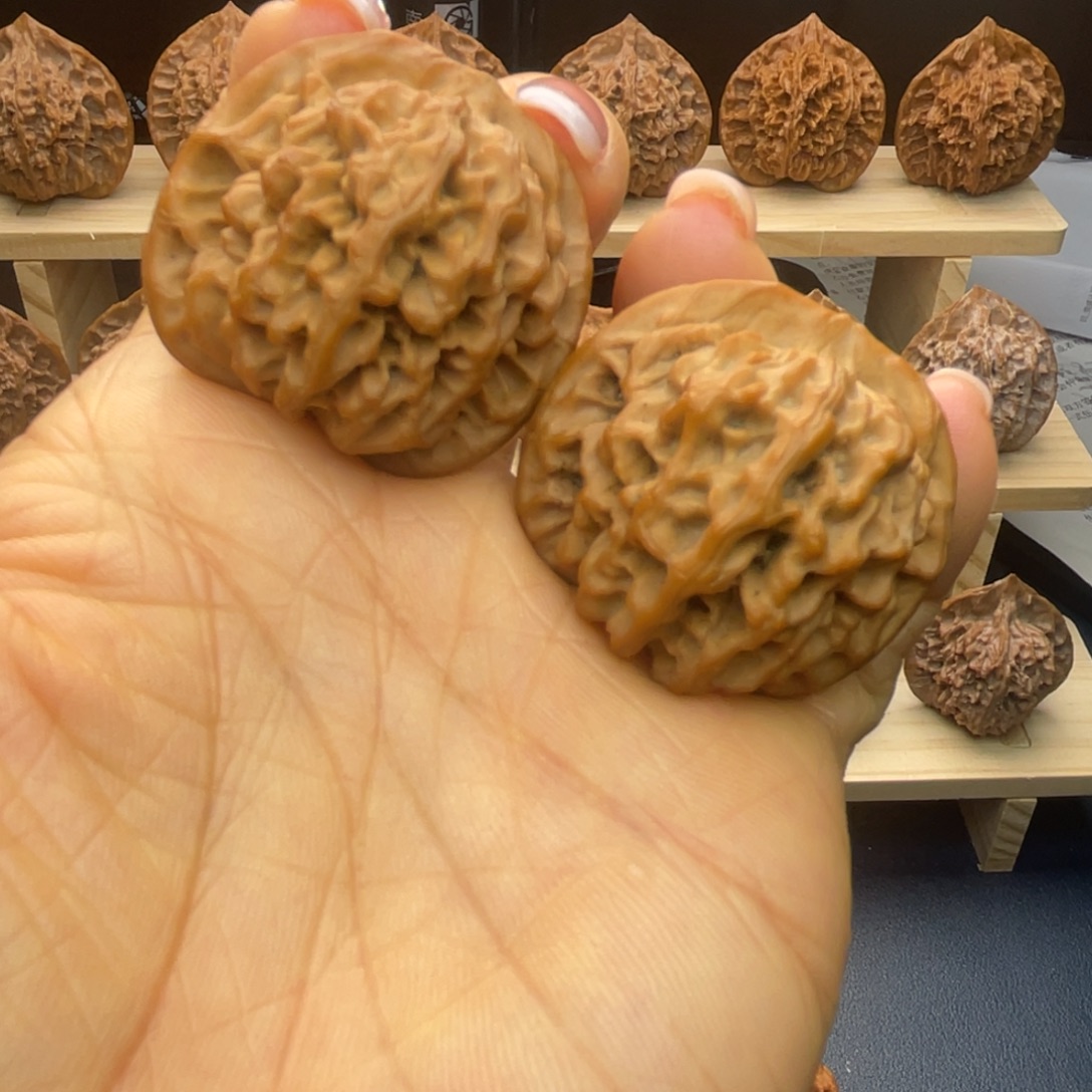 小****吊坠文玩核桃秦岭核桃