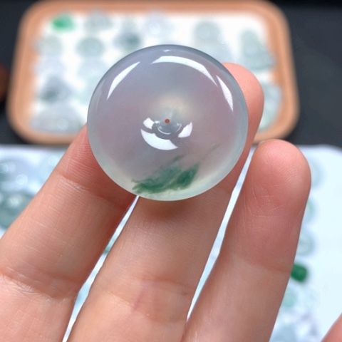 翡翠颈饰未镶嵌冰种飘花平安扣