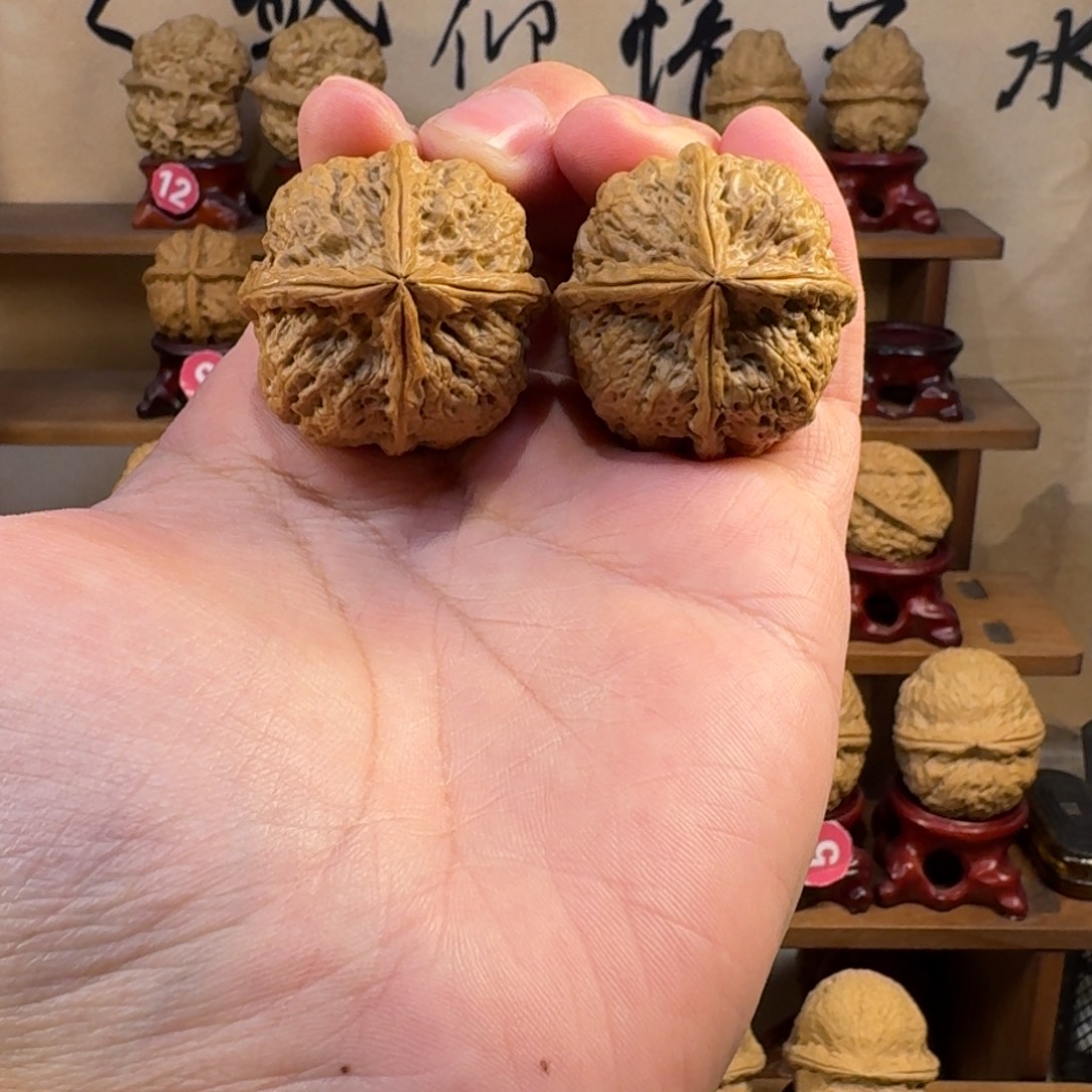 战****铁核桃把件国玺炸四