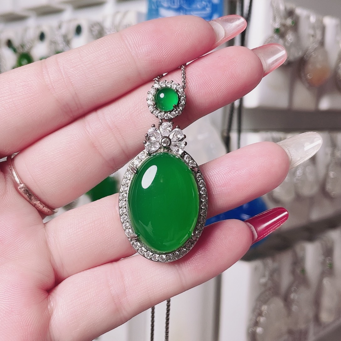 玛瑙/玉髓未镶嵌颈饰