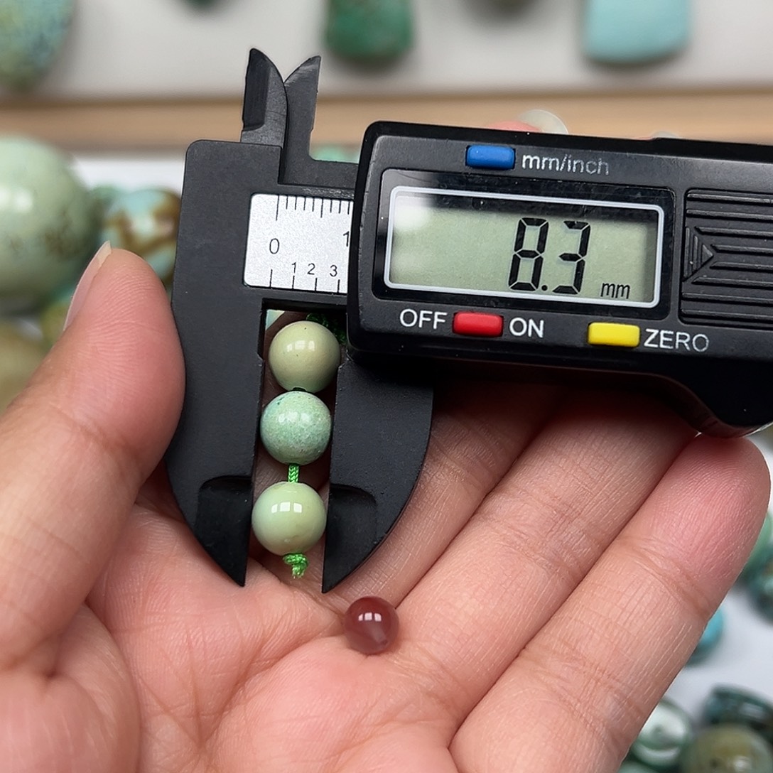 南红玛瑙未镶嵌珠宝奇石