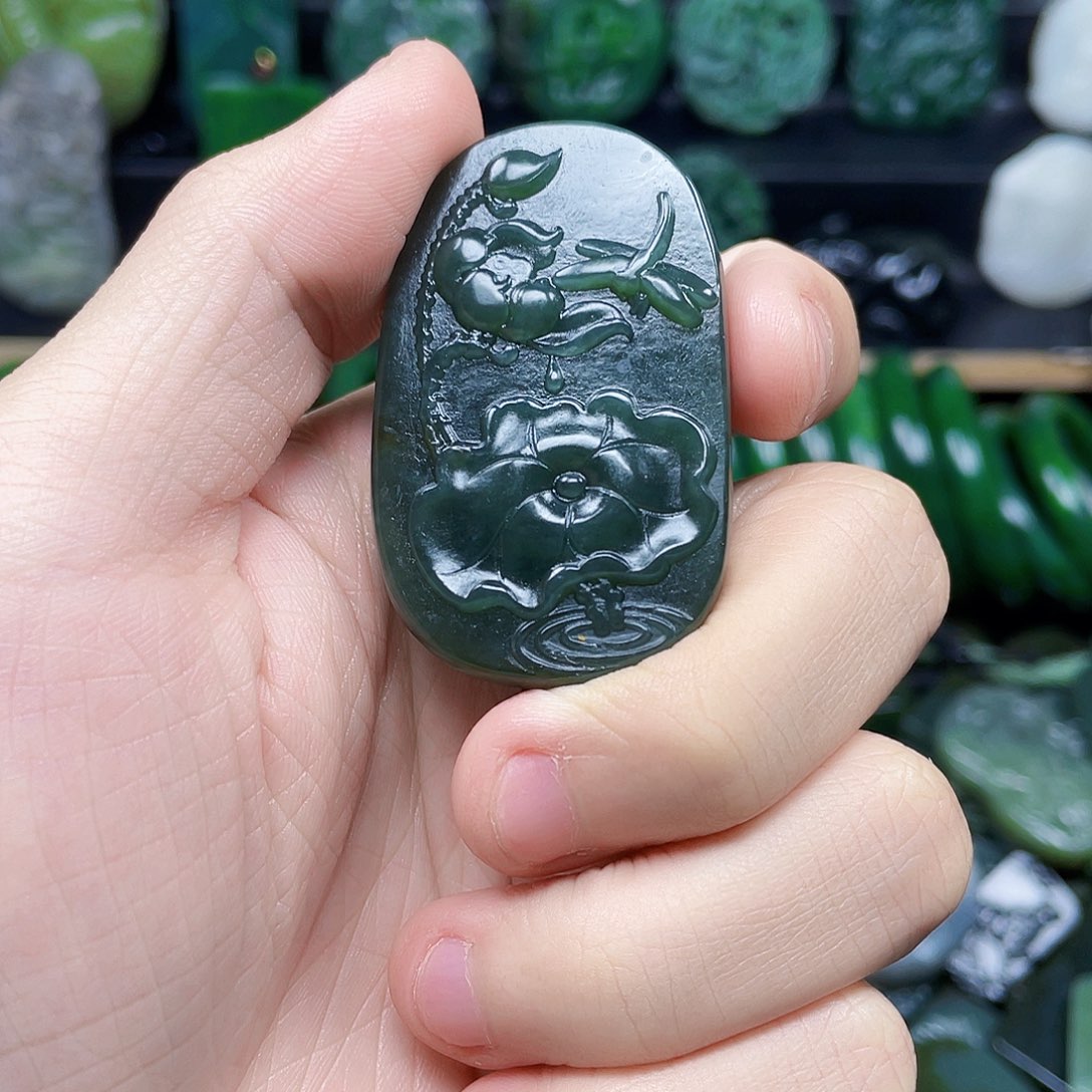 和田玉未镶嵌珠宝半成品