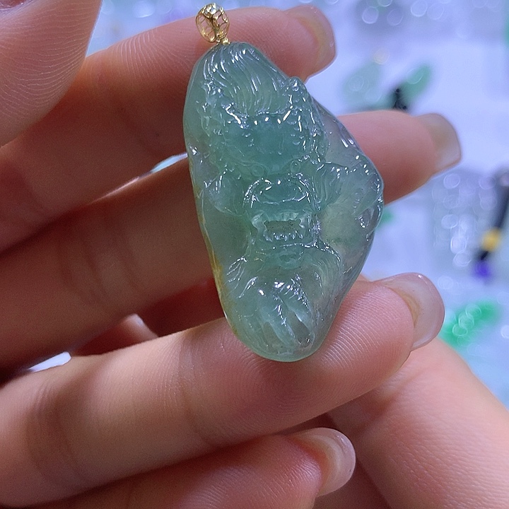 翡翠18K金镶嵌颈饰天然翡翠A货吊坠