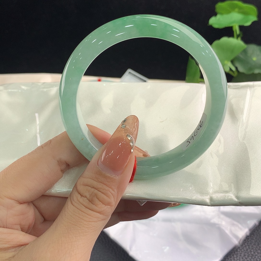 未镶嵌手镯翡翠正58