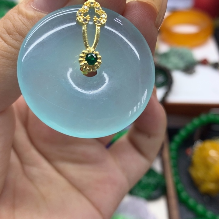 颈饰未镶嵌翡翠吊坠