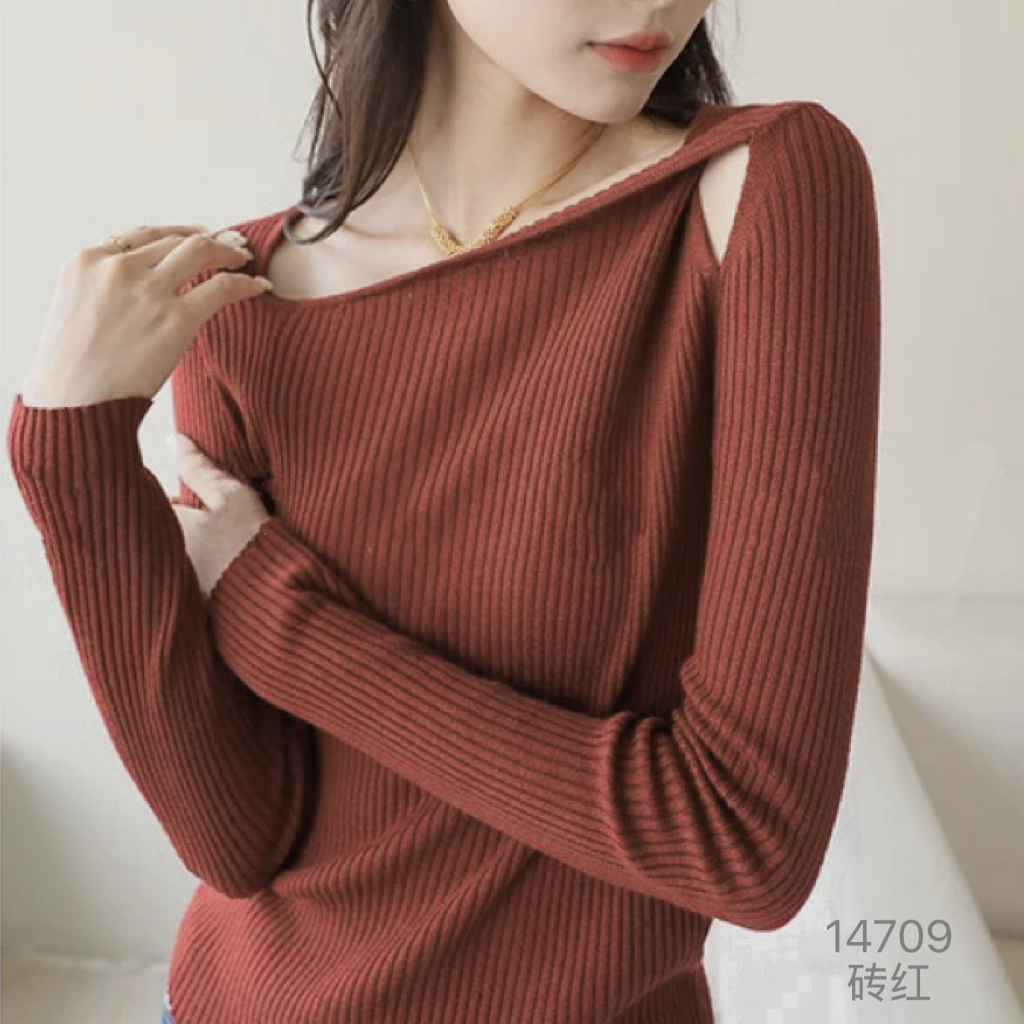 14709（部分无水洗唛，介意慎拍）CHUXUN新款方领口设计长袖针织衫