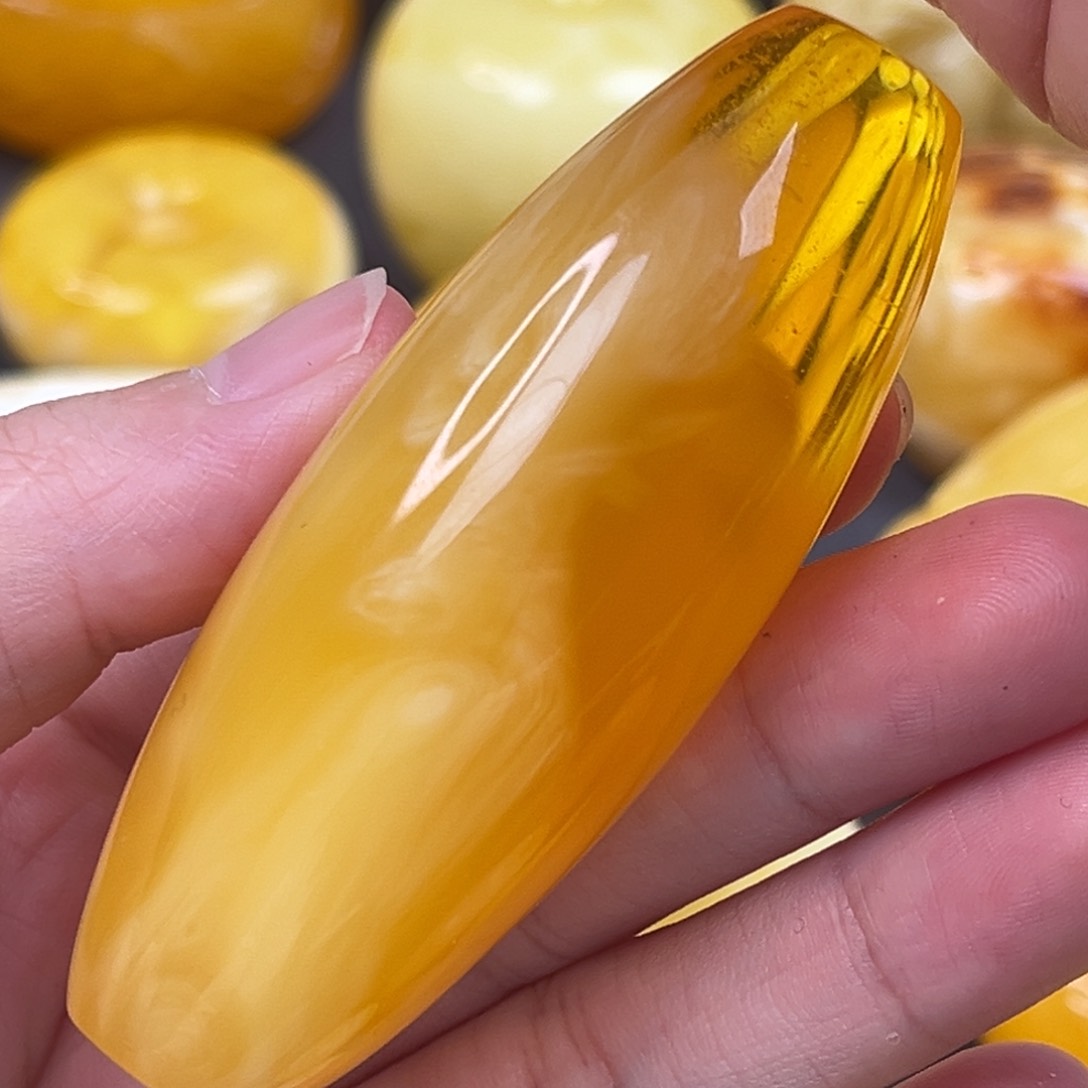 蜜蜡裸石未镶嵌桶珠