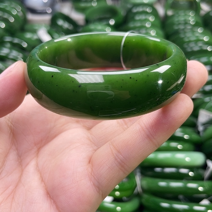 未镶嵌手镯和田玉（碧玉）