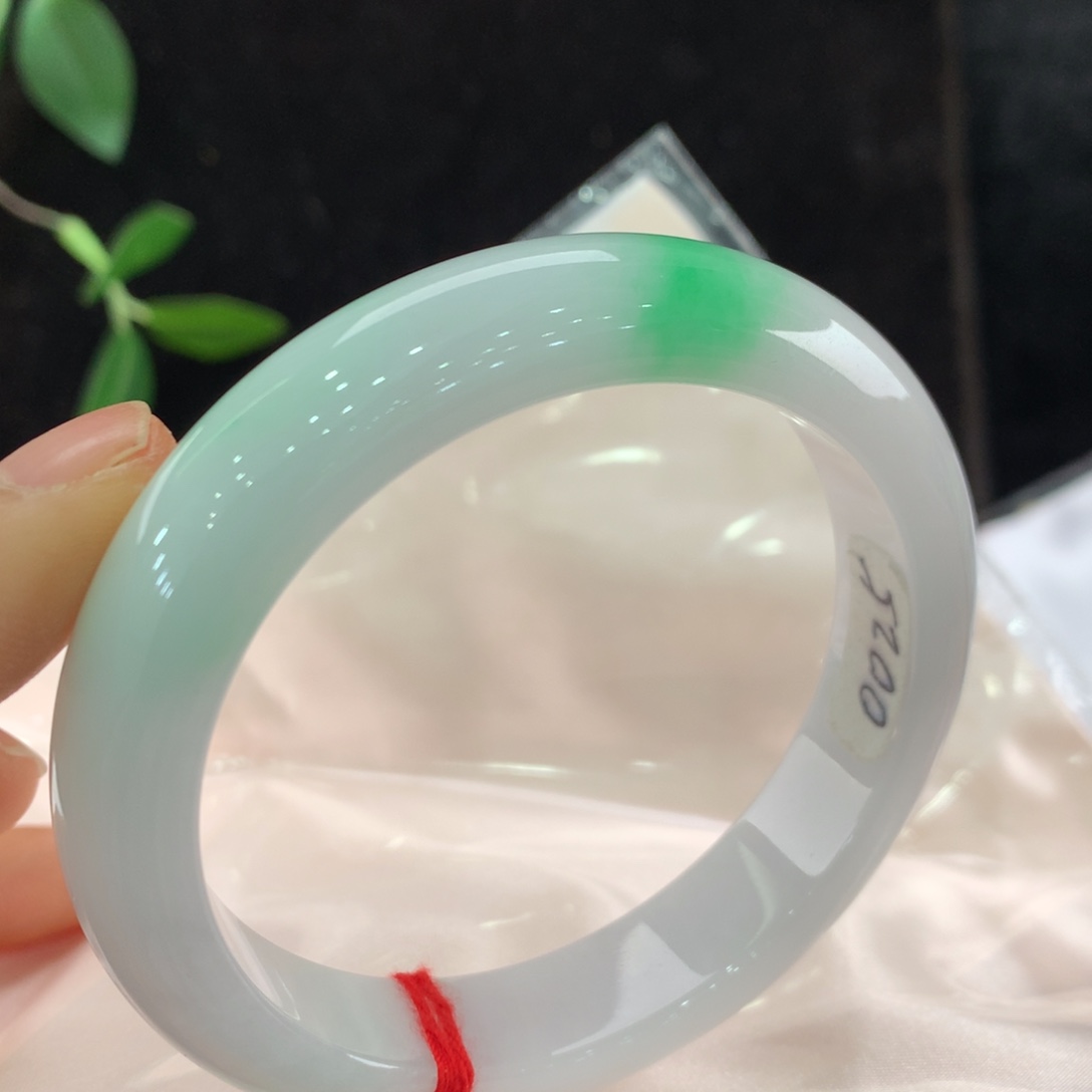 翡翠手镯未镶嵌111-0025