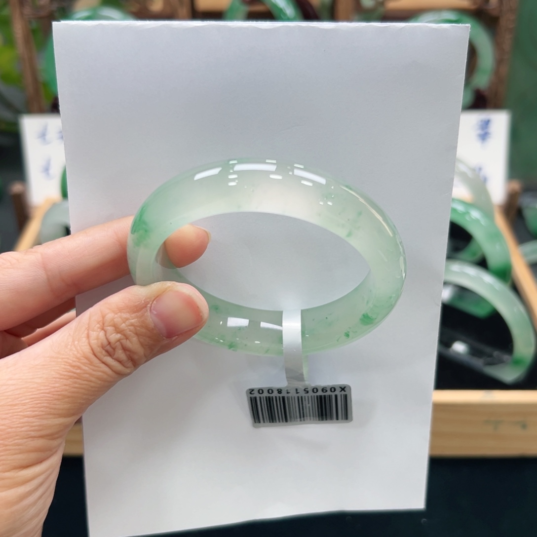 华***信石英质玉未镶嵌手镯➕佳佳55