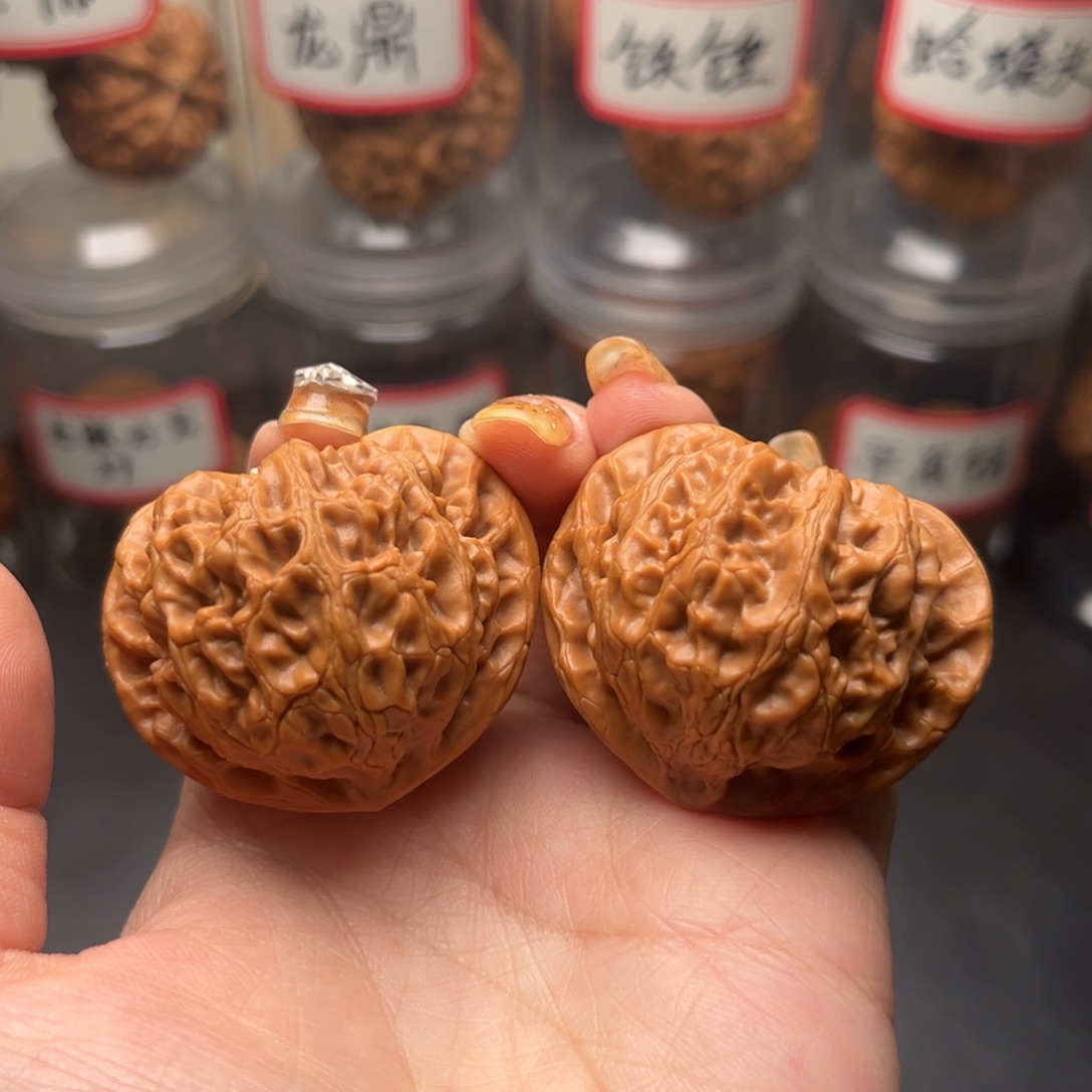 文玩核桃把件43老型宫灯