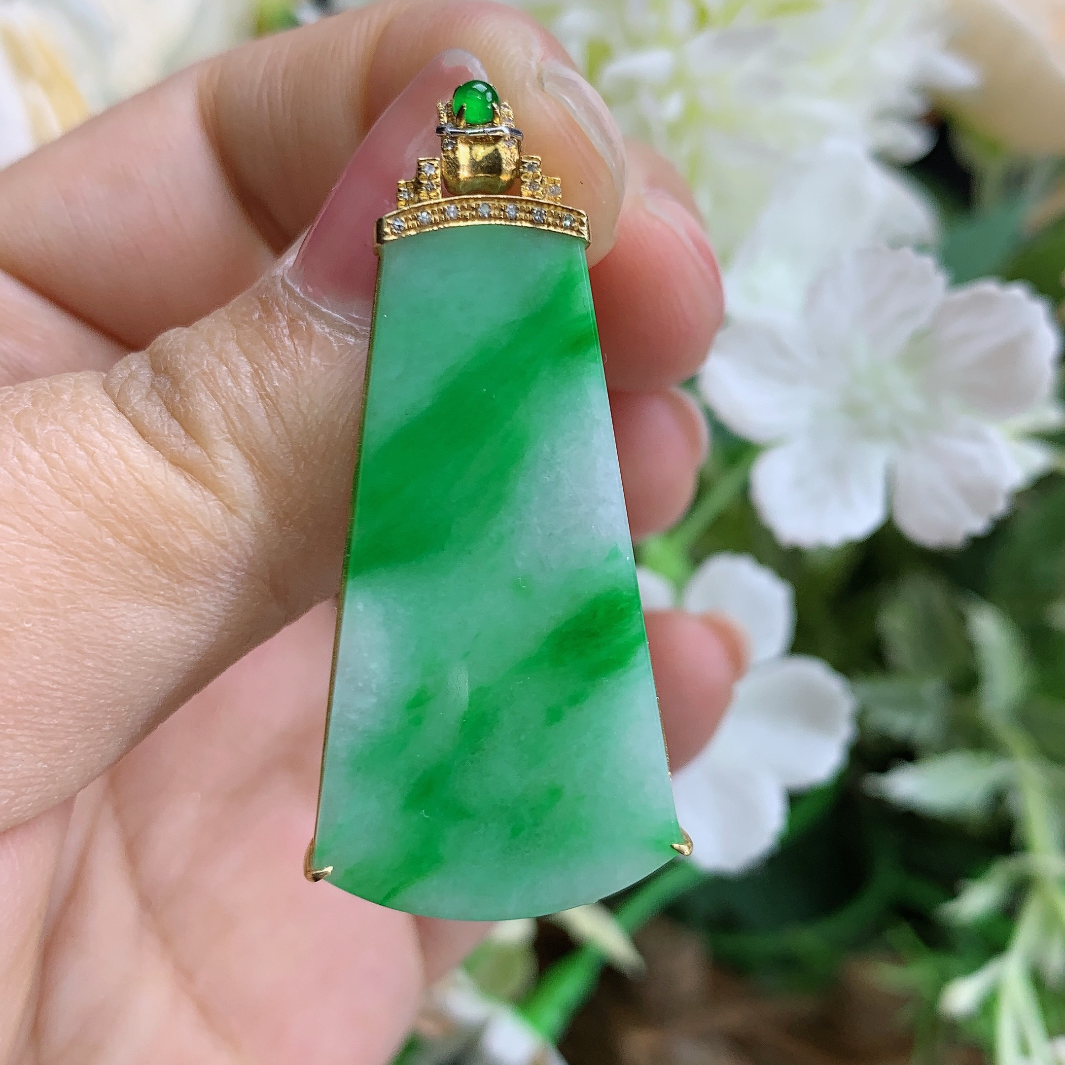 缅甸天然翡翠A货18k冰胶飘阳绿无事牌吊坠龙尺寸43.9/20.6/4.6mm