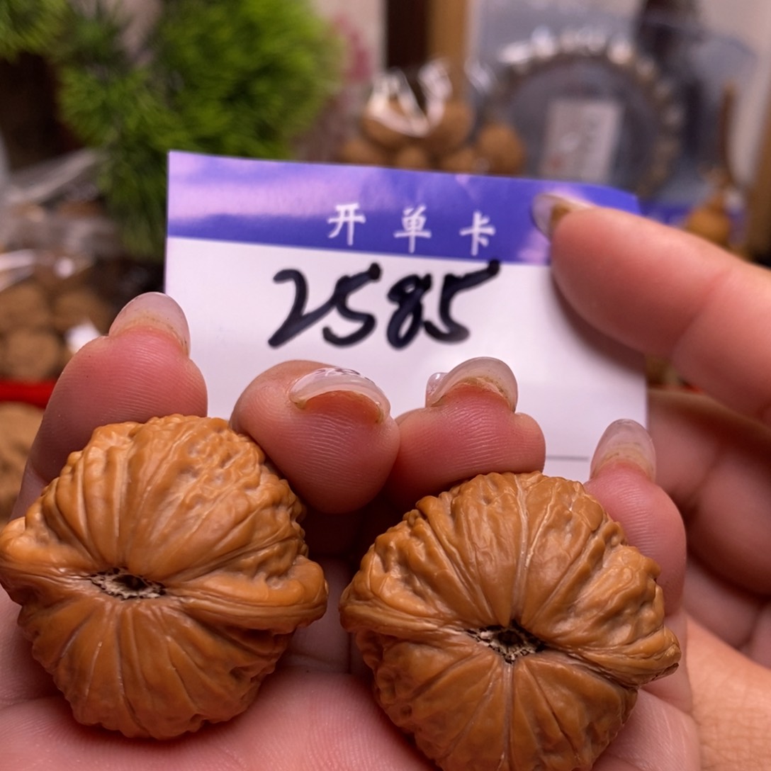 文玩核桃吊坠魁*铁锤。边33。丹。微修