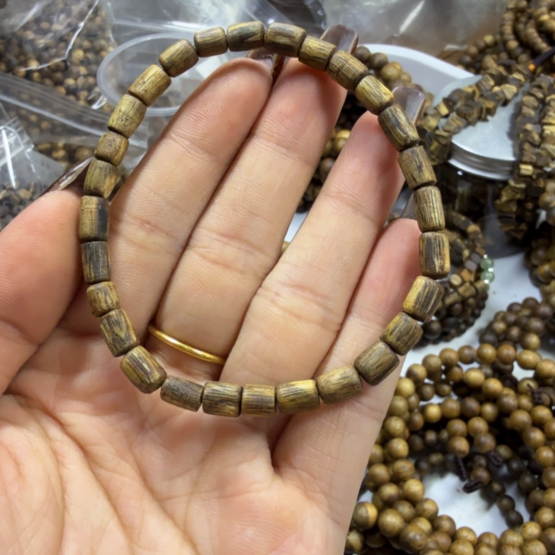 沉香沉香碎屑沉香奇楠树心油桶珠