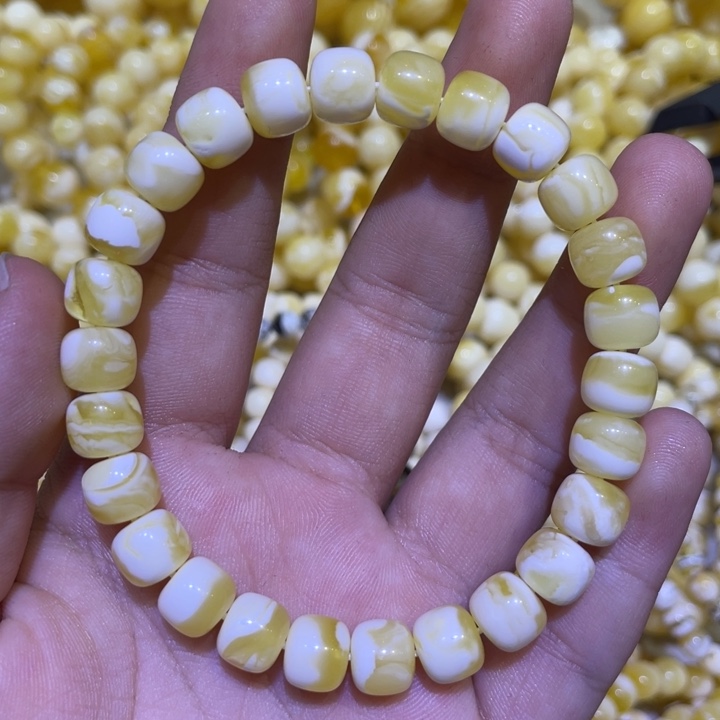 蜜蜡未镶嵌珠宝奇石8.5m
