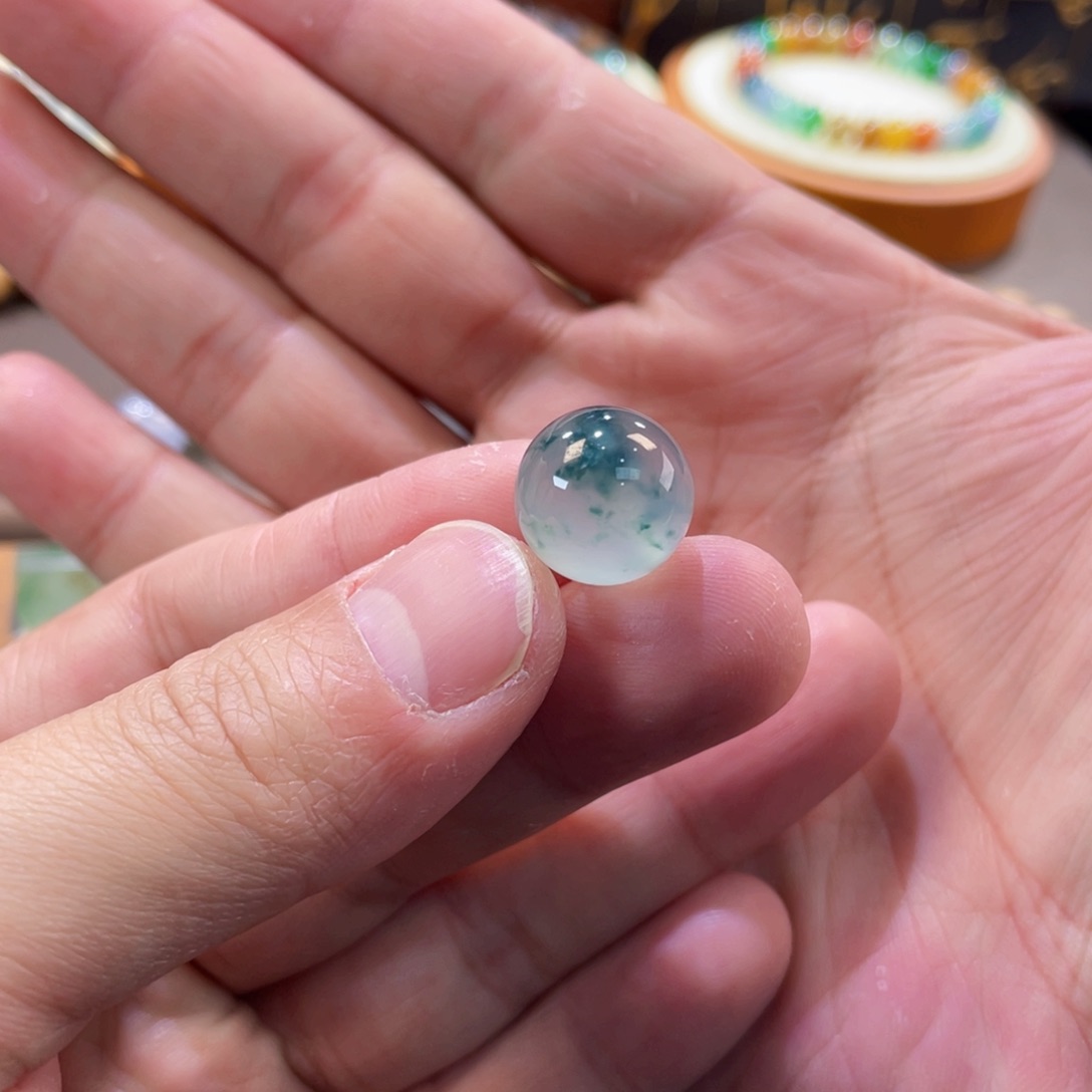 翡翠手链未镶嵌高冰飘花