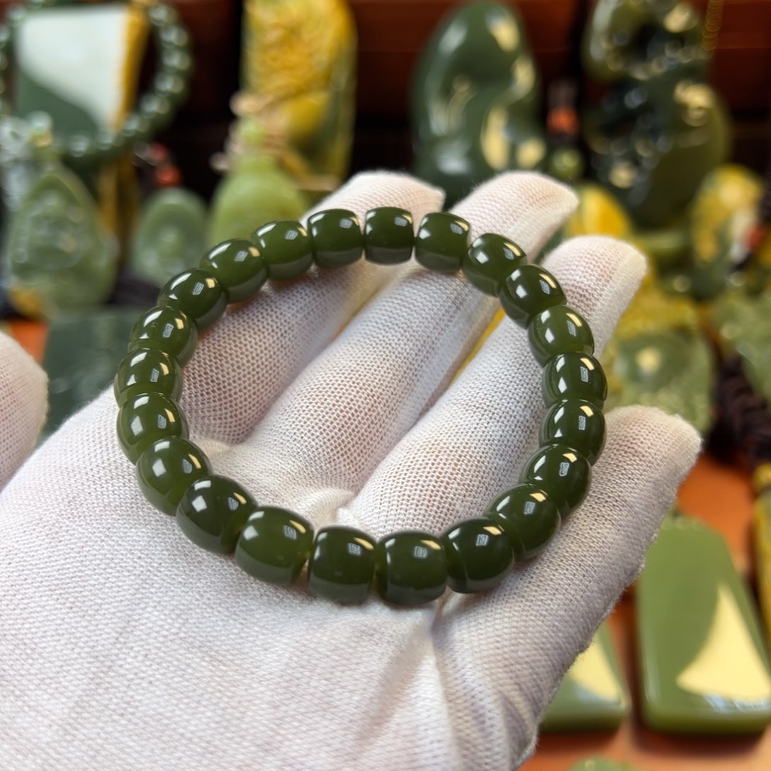 岫岩老玉（透闪石质玉）手链未镶嵌