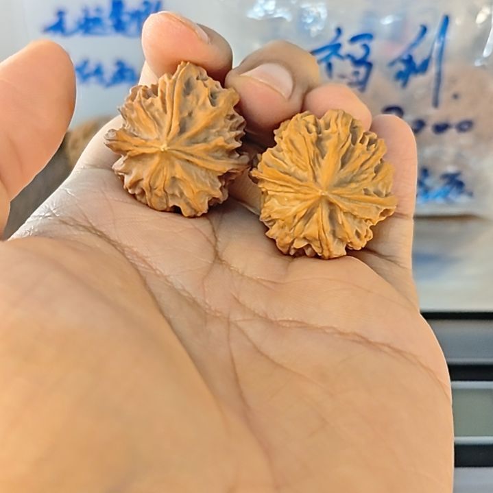 文玩核桃吊坠盘山三棱小手捻