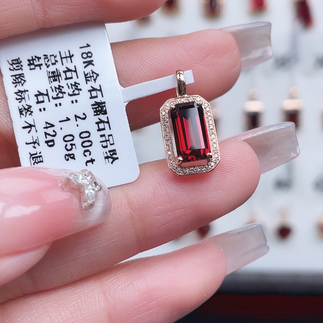 吊坠(不含链)18K金镶嵌石榴石