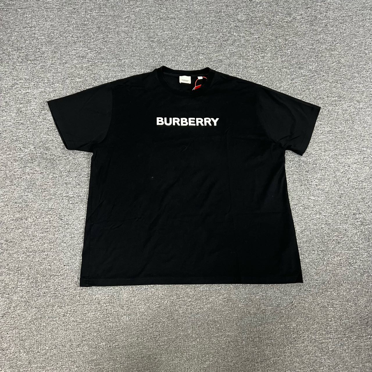 99新 BURBERRY/博柏利 胸口logo 黑色 短袖 l码