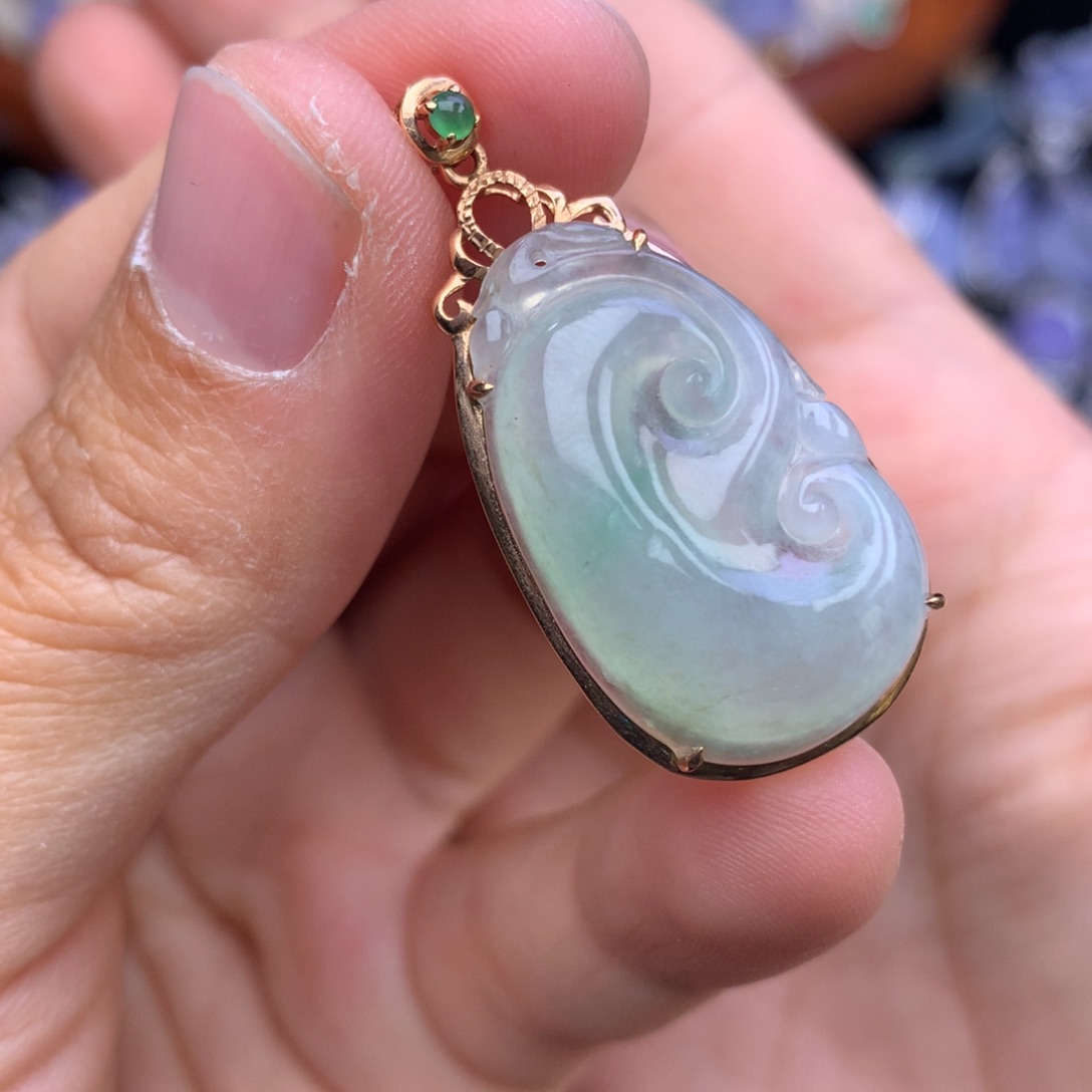 翡翠吊坠(不含链)18K金镶嵌