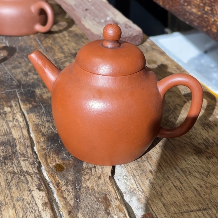 朱泥茶壶侠**光手工紫砂