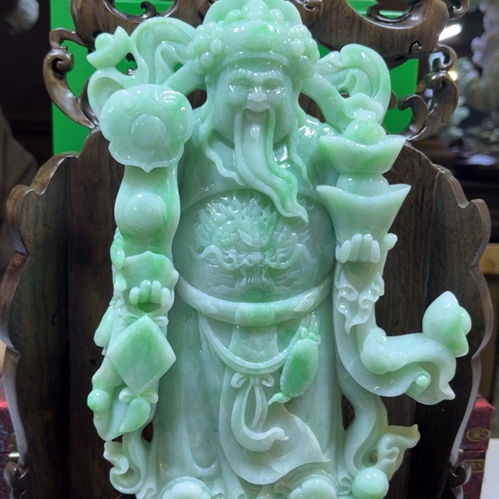 翡翠未镶嵌摆件财神