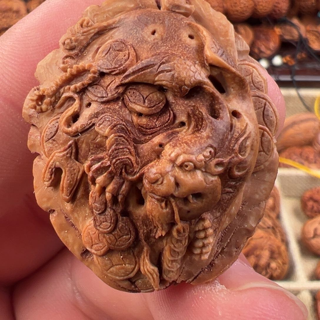 桃核吊坠桃核雕刻貔恘