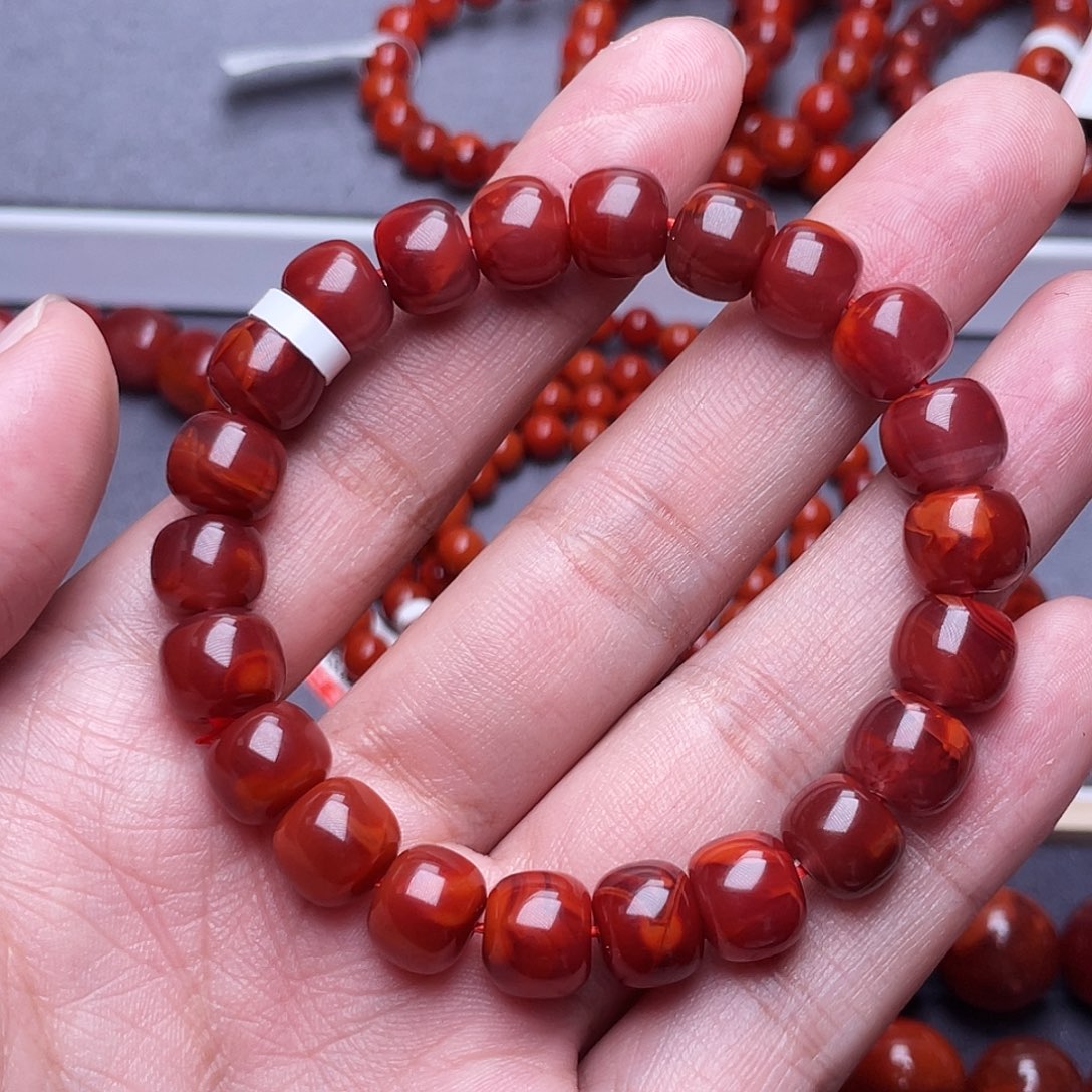 ****桐南红玛瑙未镶嵌手链10mm瓦西牛血红火焰纹老型手串