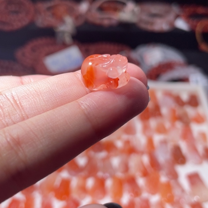 南红玛瑙未镶嵌貔貅2315