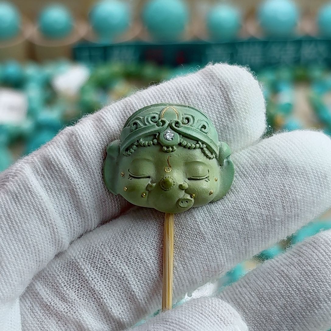 绿松石未镶嵌珠宝奇石