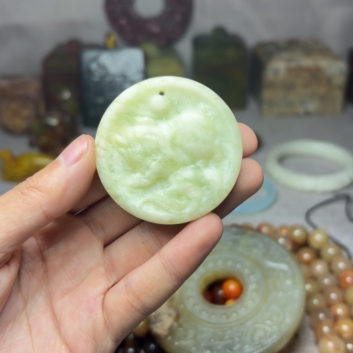 白玉菩提吊坠———-