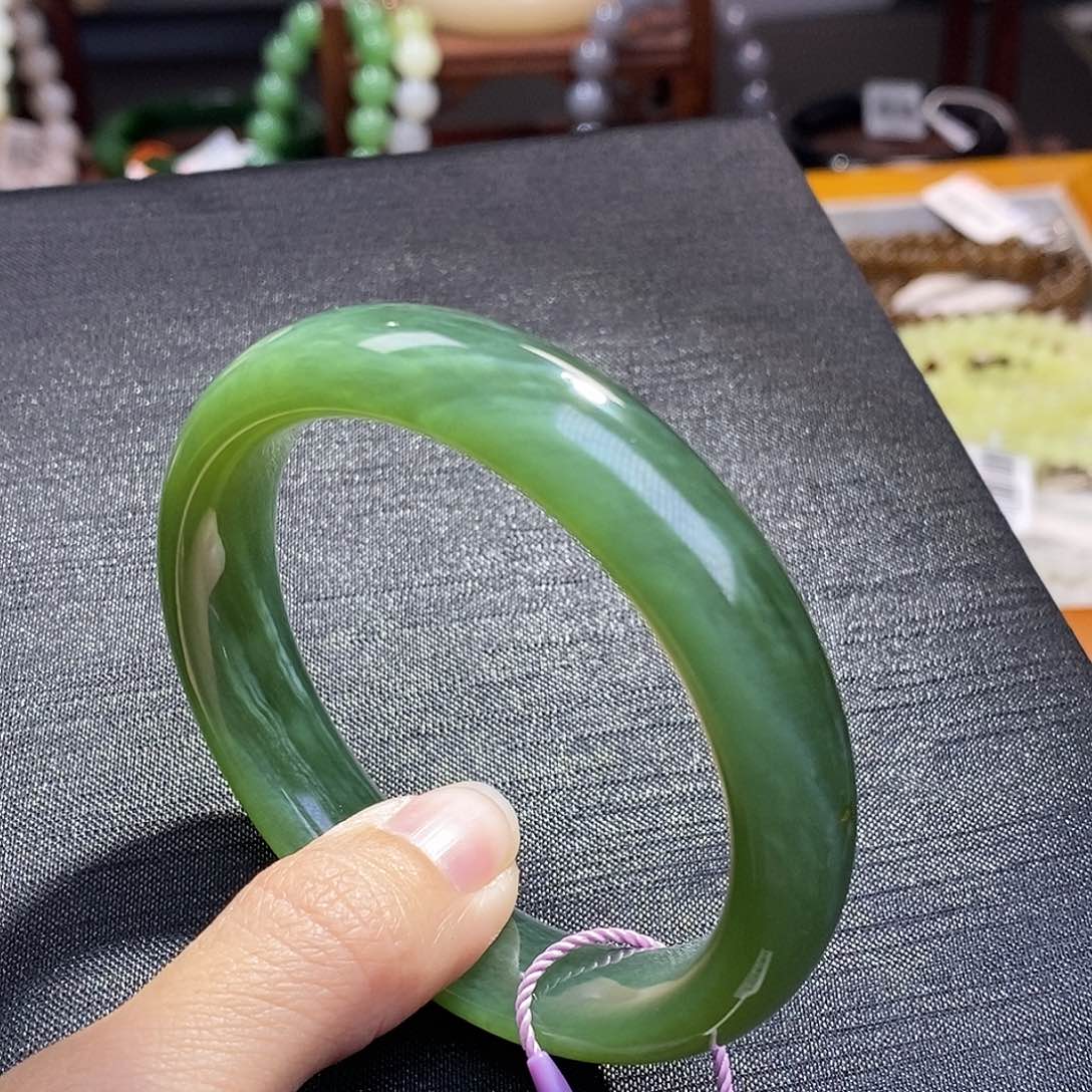 和田玉碧玉猫眼手镯55圈口未镶嵌